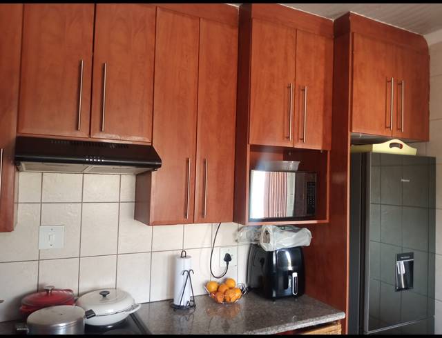 3 BEDROOM SECTIONAL TITLE FOR SALE IN BERTON PARK